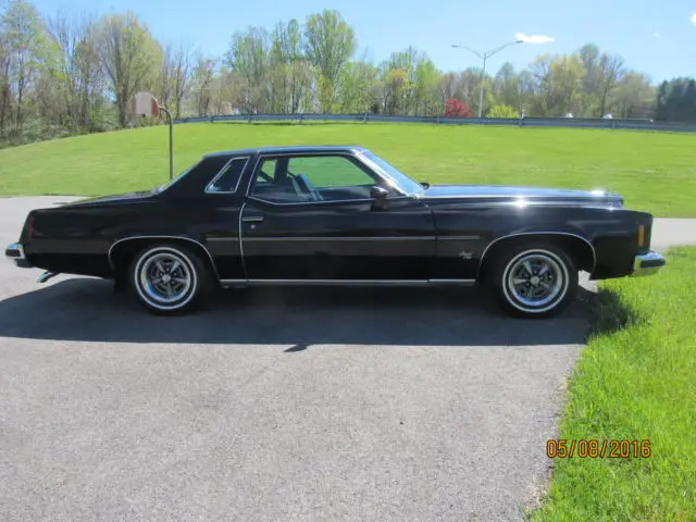 1975 pontiac grand prix j model 6.6 litre 400 4 barrel