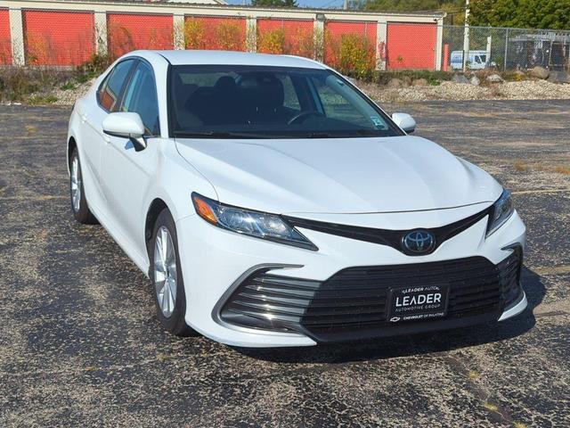 2023 toyota camry le