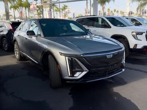 2024 cadillac lyriq