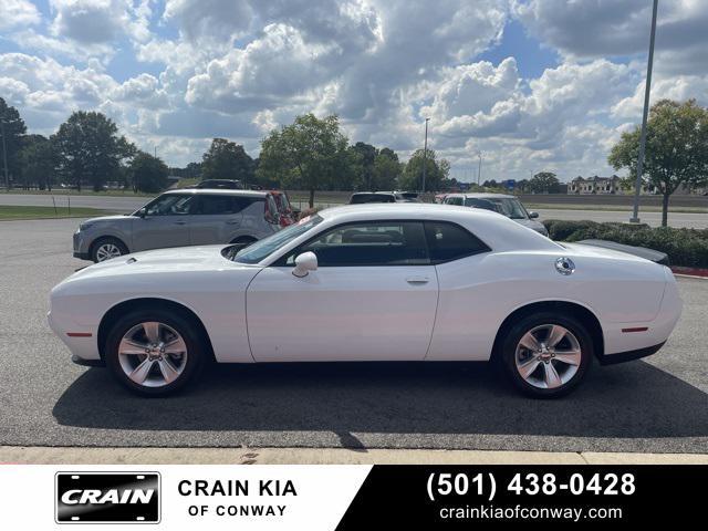 2023 dodge challenger sxt
