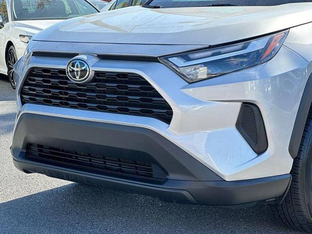 2022 toyota rav4 xle
