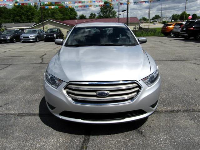 2018 ford taurus sel