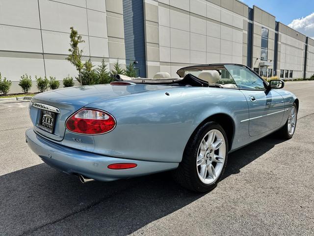 2002 jaguar xk8 base