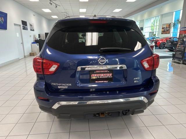 2017 nissan pathfinder sl
