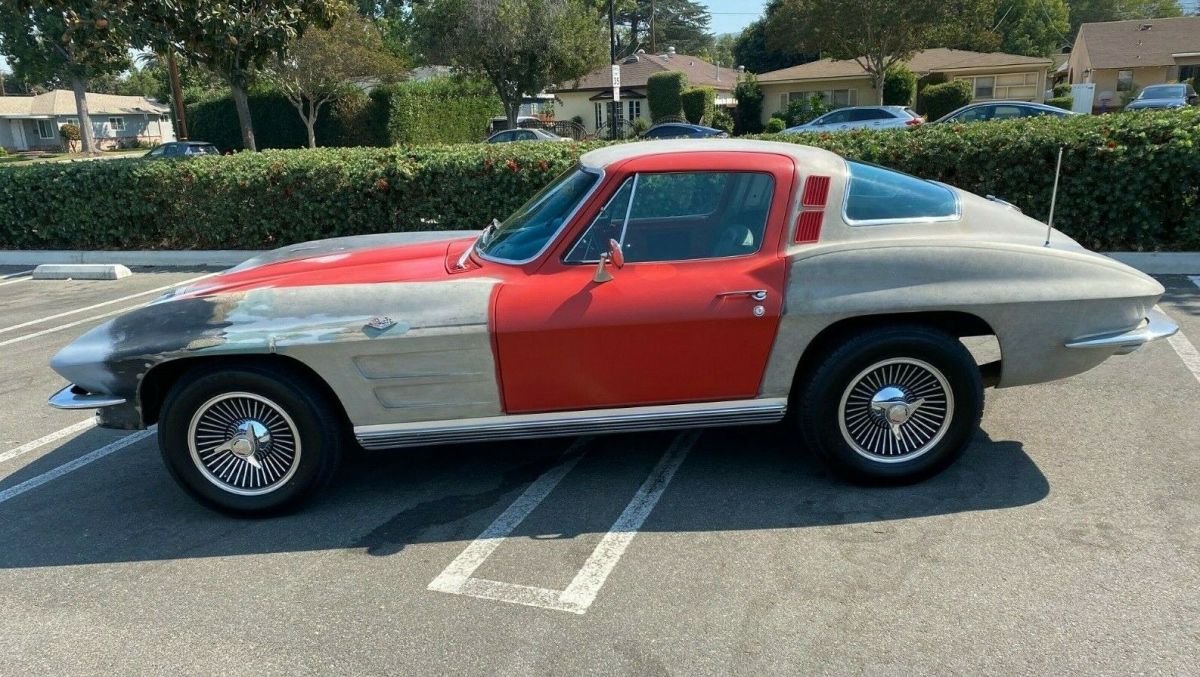 1964 corvette stingray coupe (4 speed / manual trans) - driver quality. nice!