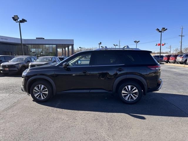 2023 nissan pathfinder sl