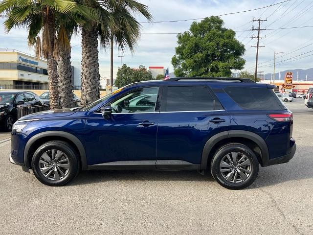 2022 nissan pathfinder sv