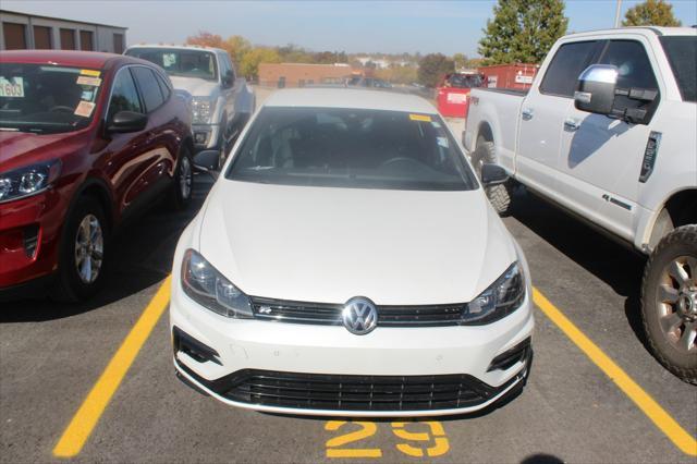 2018 volkswagen golf r 2.0t w/dcc & navigation