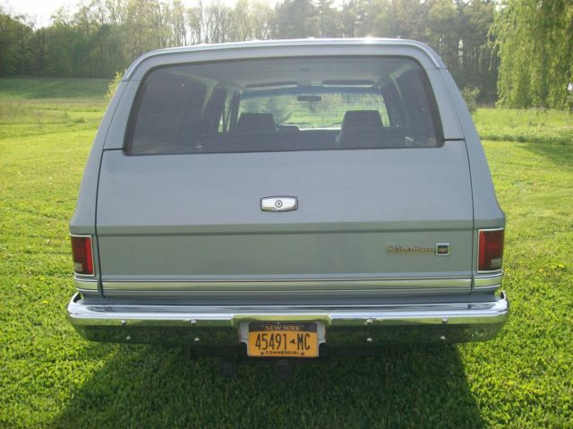 1984 chevrolet suburban 454 loaded survivor rust free airstream