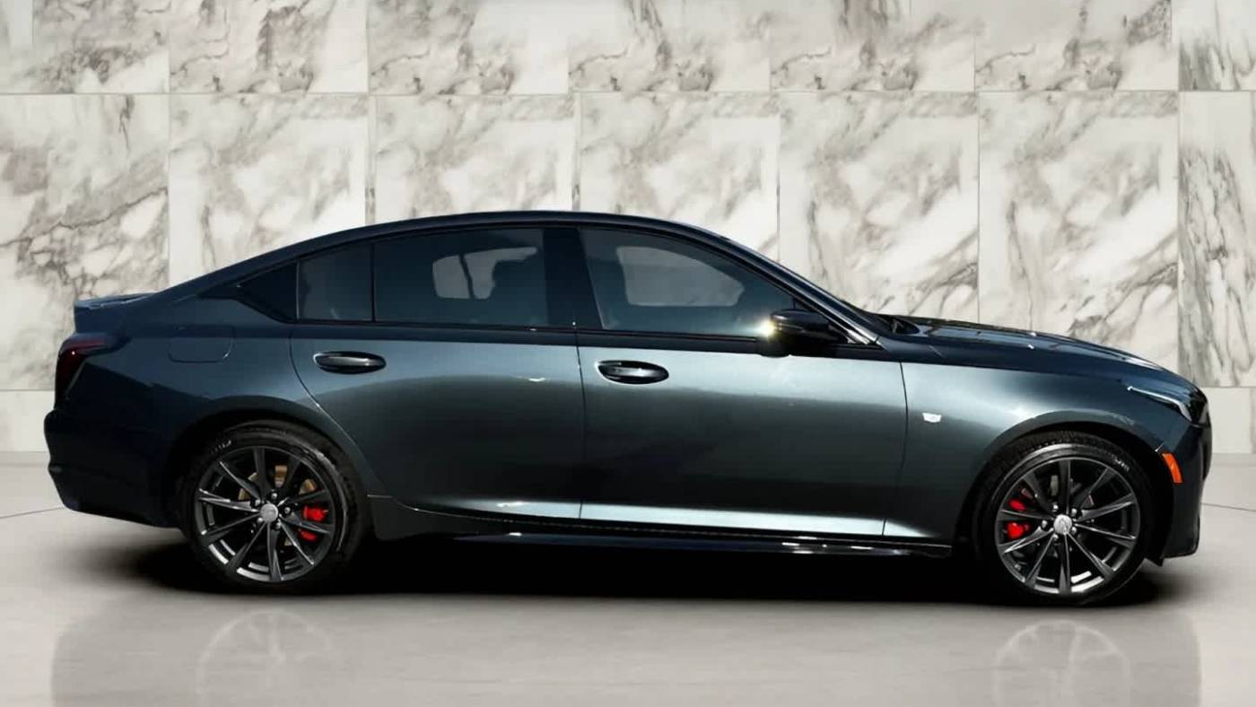 2021 cadillac ct5 sport