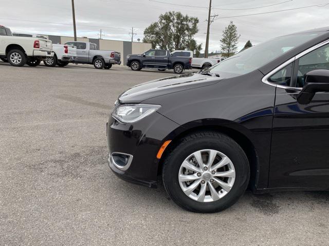 2019 chrysler pacifica touring plus