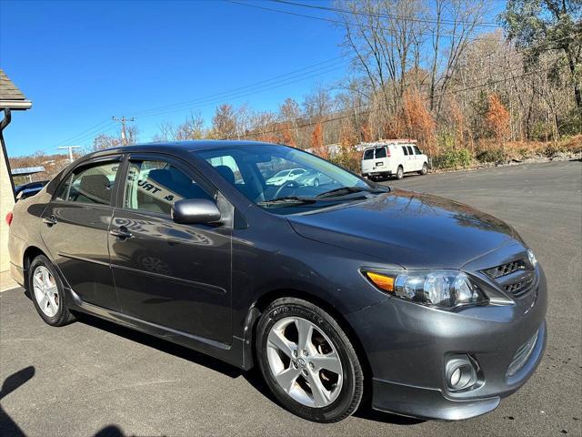 2011 toyota corolla le