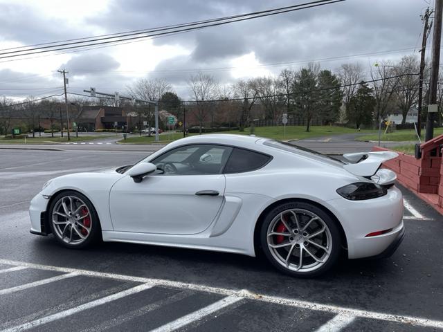 2020 porsche 718 cayman gt4