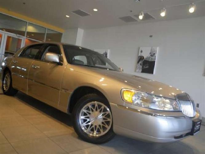 2002 lincoln town car signature in fairfield, ca