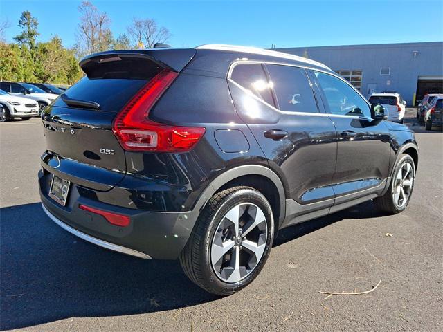 2024 volvo xc40 b5 plus bright theme
