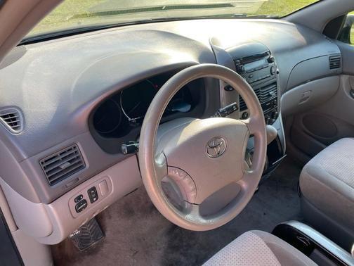 2008 toyota sienna in co bluffs, iowa
