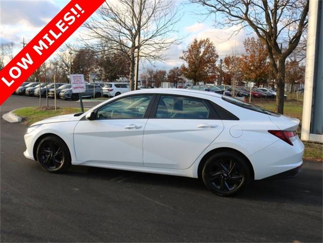 2022 hyundai elantra sel