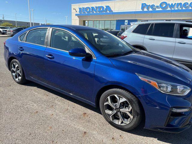 2021 kia forte lxs