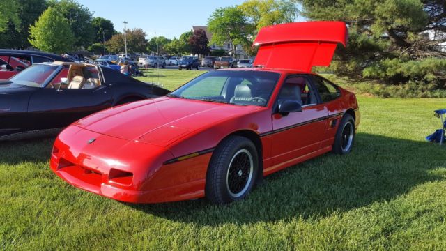 1988 pontiac fiero gt loaded with leather & automatic