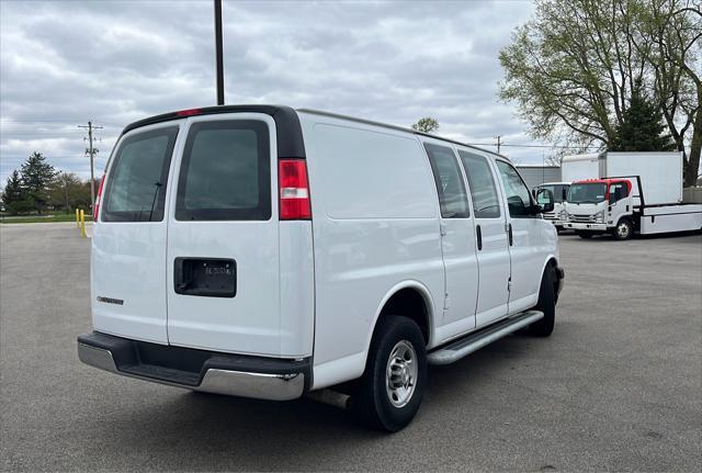 2021 chevrolet express 2500 rwd 2500 regular wheelbase wt