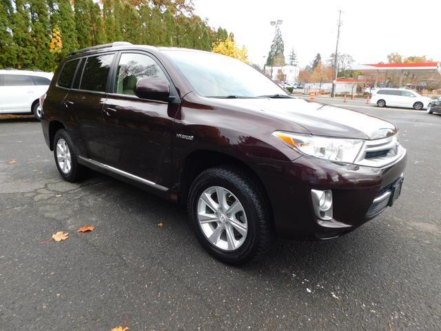 2011 toyota highlander hybrid base v6 (cvt)