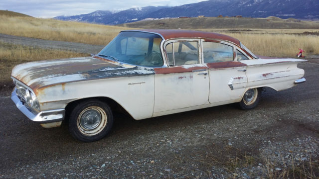 1960 chevy biscayne sedan: 1-family vehicle, nice body, original paint, complete