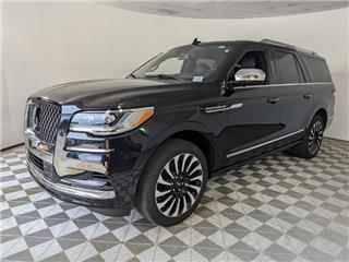 2023 Lincoln Navigator black label