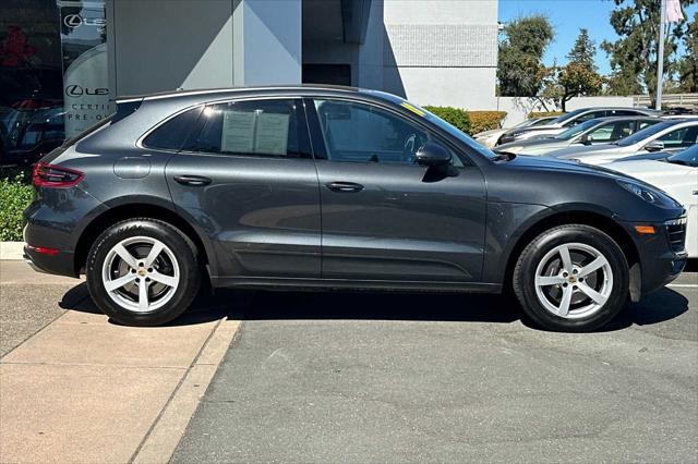 2018 porsche macan base