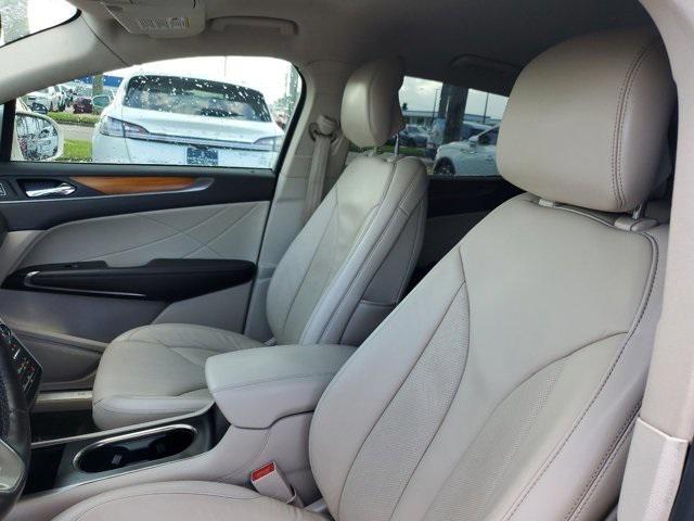 2018 lincoln mkc select