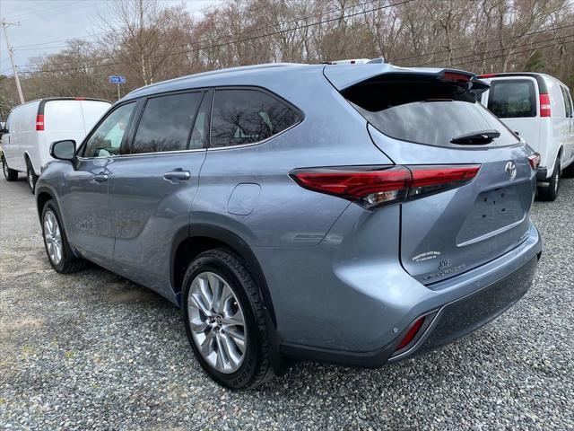 2021 toyota highlander limited