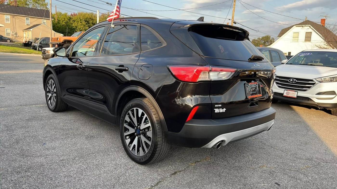 2020 ford escape hybrid se sport