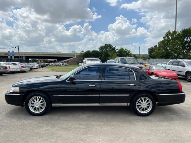 2003 lincoln town car cartier