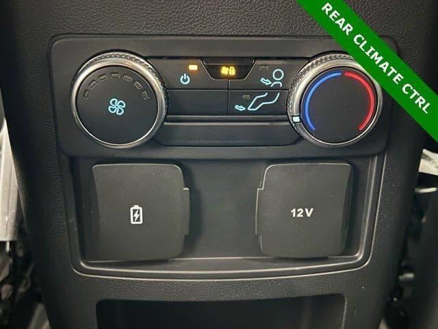 2021 ford explorer xlt in wheatfield, new york