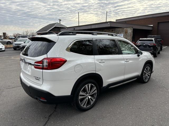 2022 subaru ascent limited 7-passenger