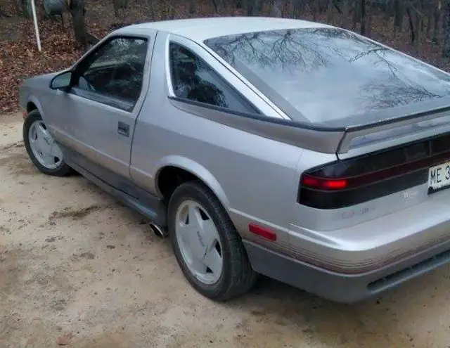 1989 dodge daytona 2.5 shelby