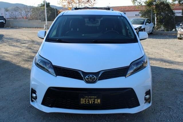 2018 toyota sienna se