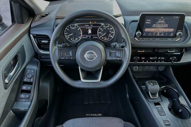 2021 nissan rogue sv
