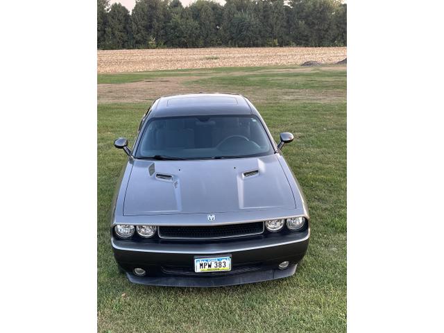 2009 dodge challenger se