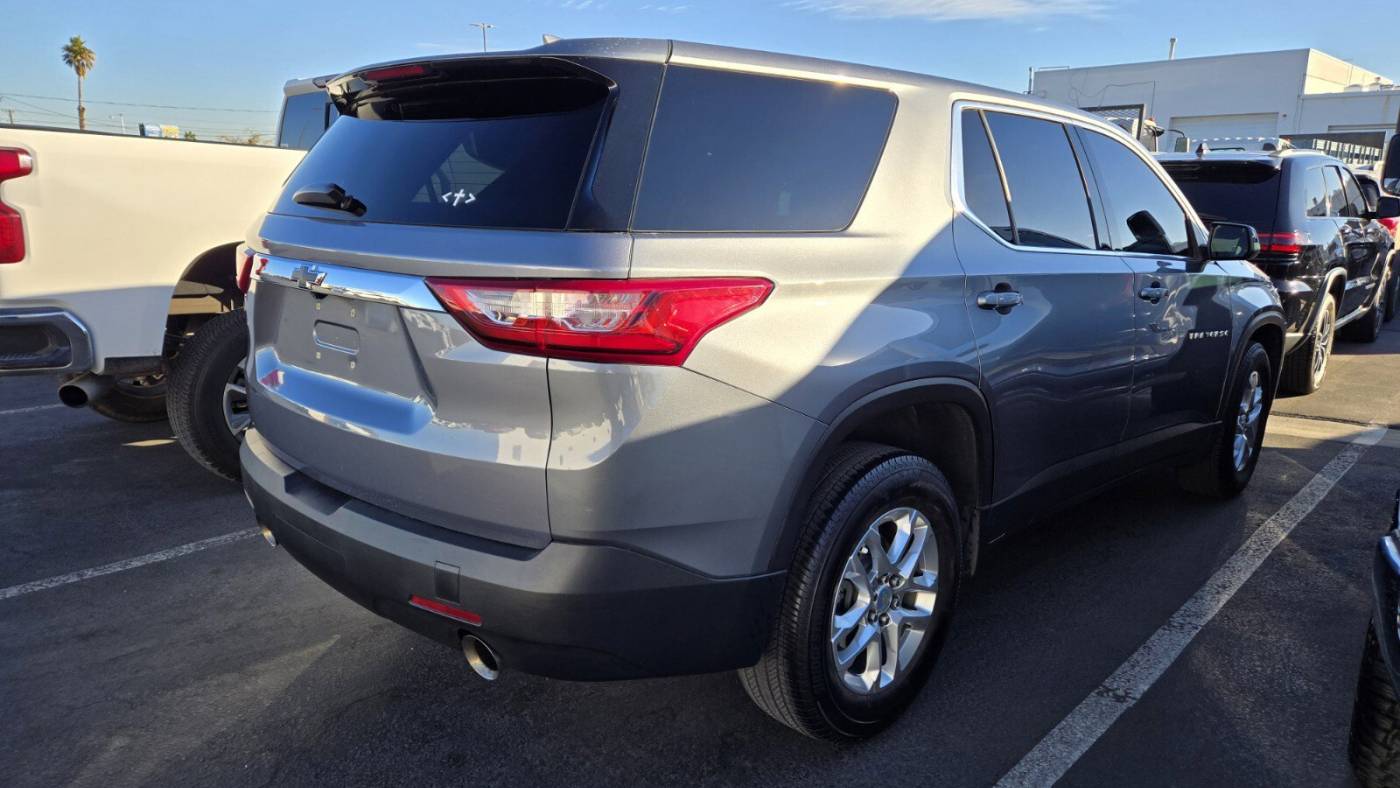 2021 chevrolet traverse ls