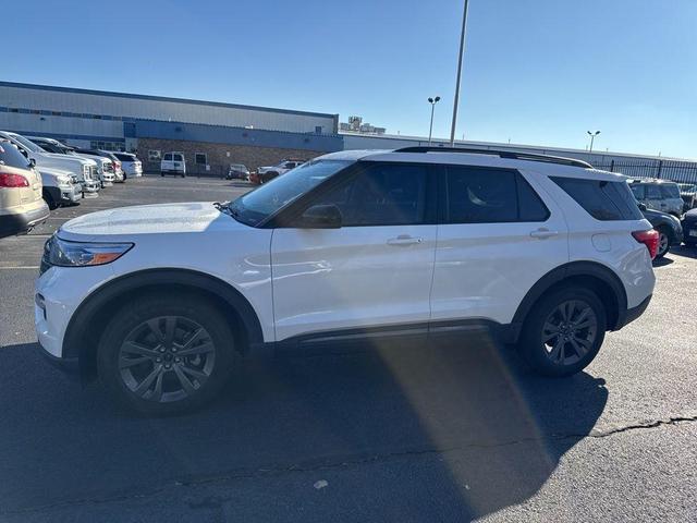 2022 ford explorer xlt