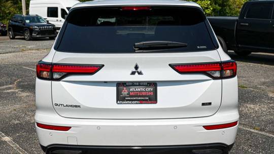 2024 Mitsubishi Outlander