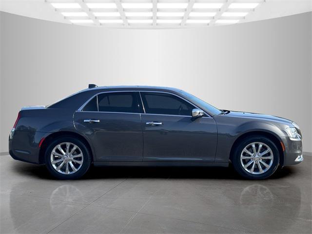 2019 chrysler 300 limited