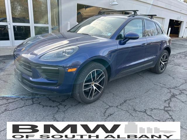 2022 porsche macan base