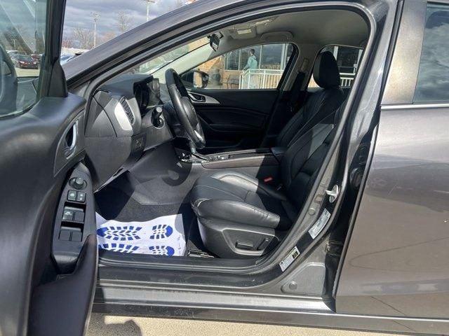 2018 mazda mazda3 touring in saint clair shores, michigan