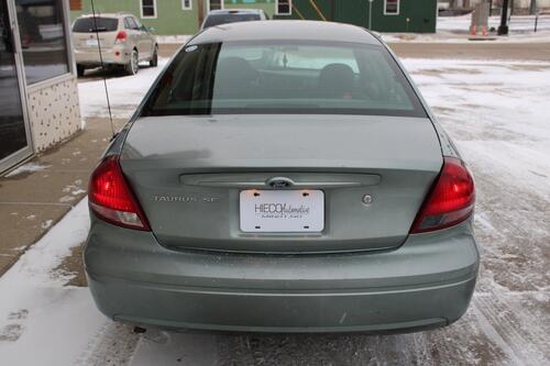 2006 ford taurus