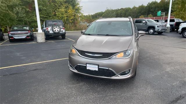 2017 chrysler pacifica touring-l