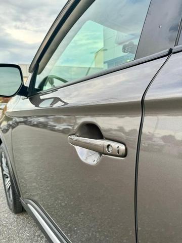 2018 mitsubishi outlander se