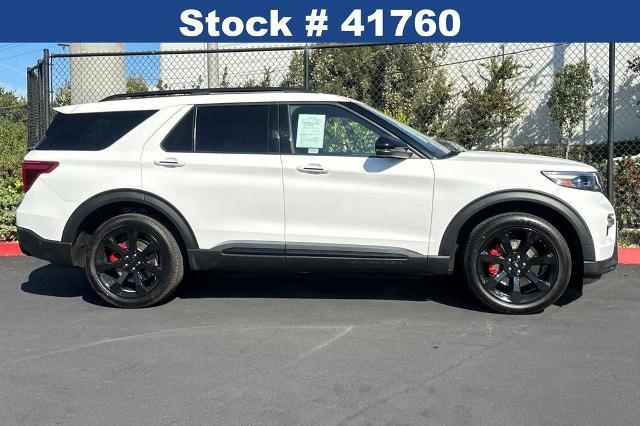 2022 ford explorer st