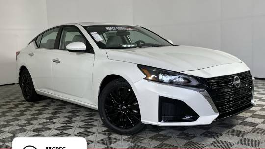 2025 Nissan Altima