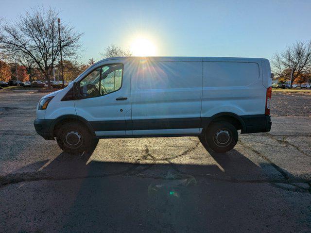 2016 ford transit-250 base